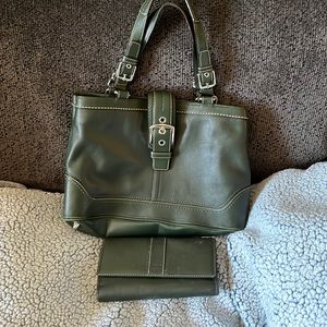 Green Coach bag with matching wallet- slightly used***Holiday Sale***